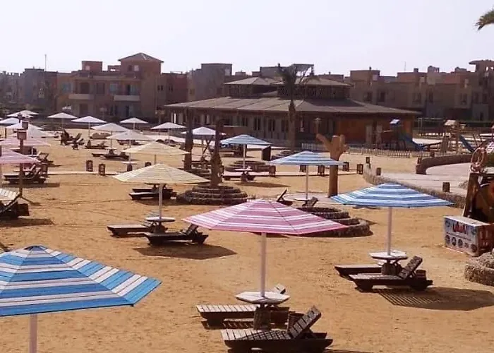 شاليه قرية لاجولى السخنه للعائلات فقط *